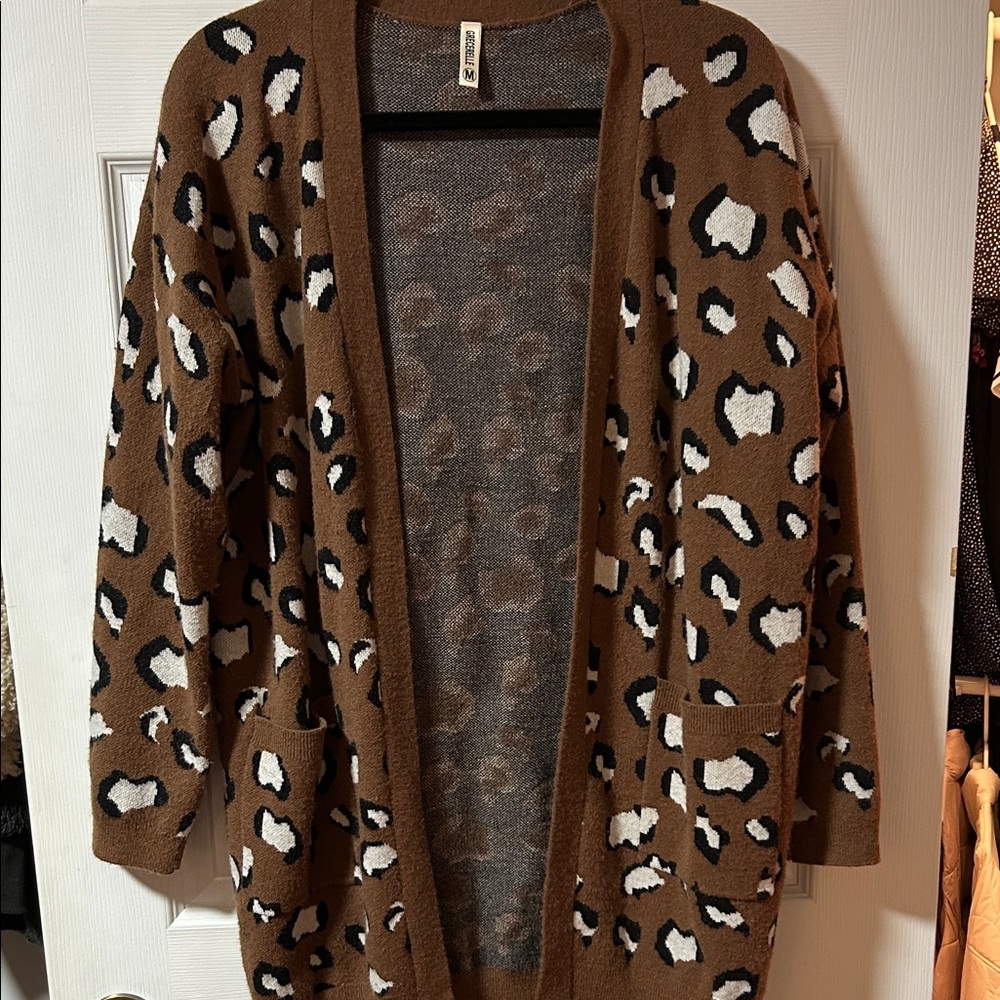 Chic Leopard Print Cardigan Sweater